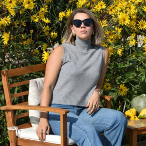 pull sans manches gris en cachemire